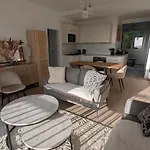 Vue A Deux Pas Du Sentier Cotier Апартаменты