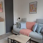 Vue A Deux Pas Du Sentier Cotier Апартаменты *