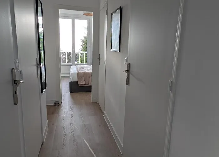 Vue A Deux Pas Du Sentier Cotier * Pornic