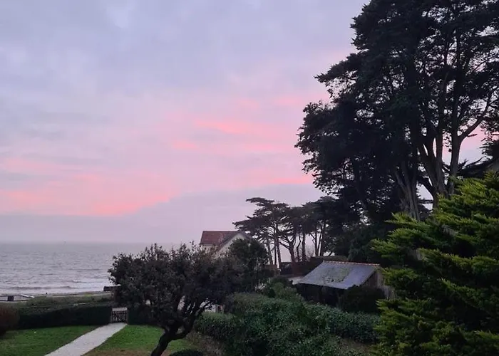 Vue A Deux Pas Du Sentier Cotier *