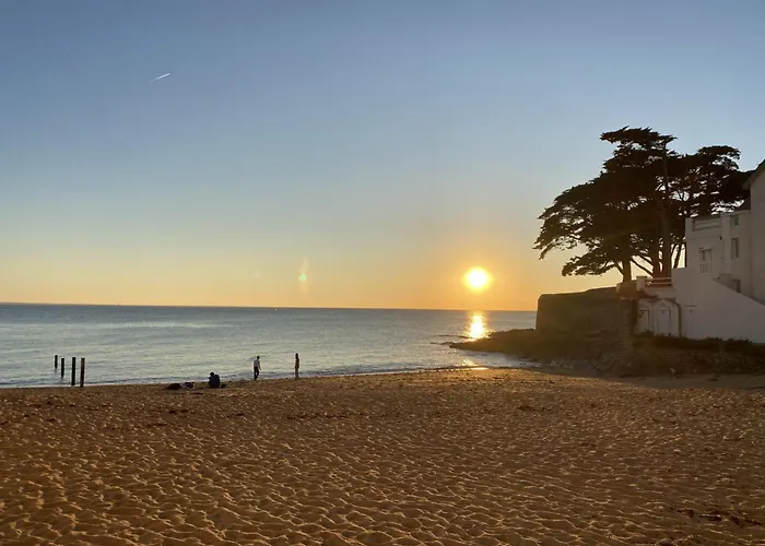 Vue A Deux Pas Du Sentier Cotier Apartment